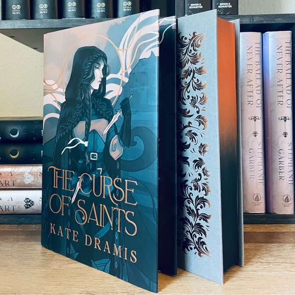 Fairyloot Exclusive Signed Edition The Curse of Saints by Kate Dramis - Picture 4 of 13